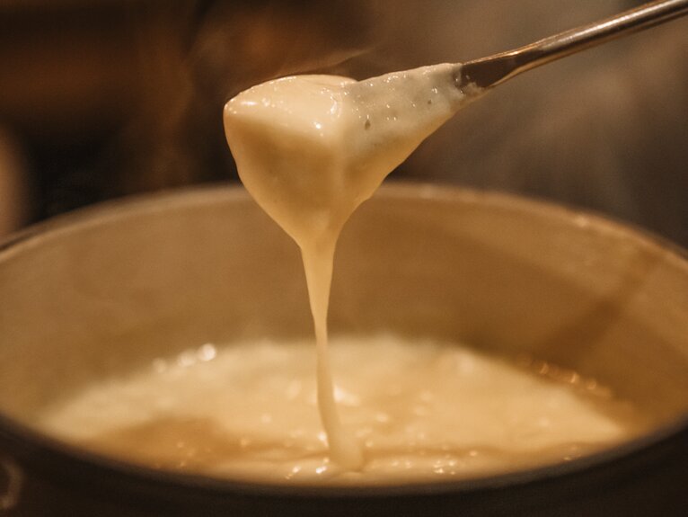 Fonduetopf mit Gabel | © Gabriel_Perren