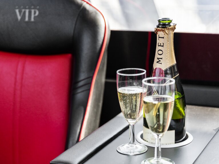 The champagne is ready in the VIP gondola. | © Pedro Rodrigues