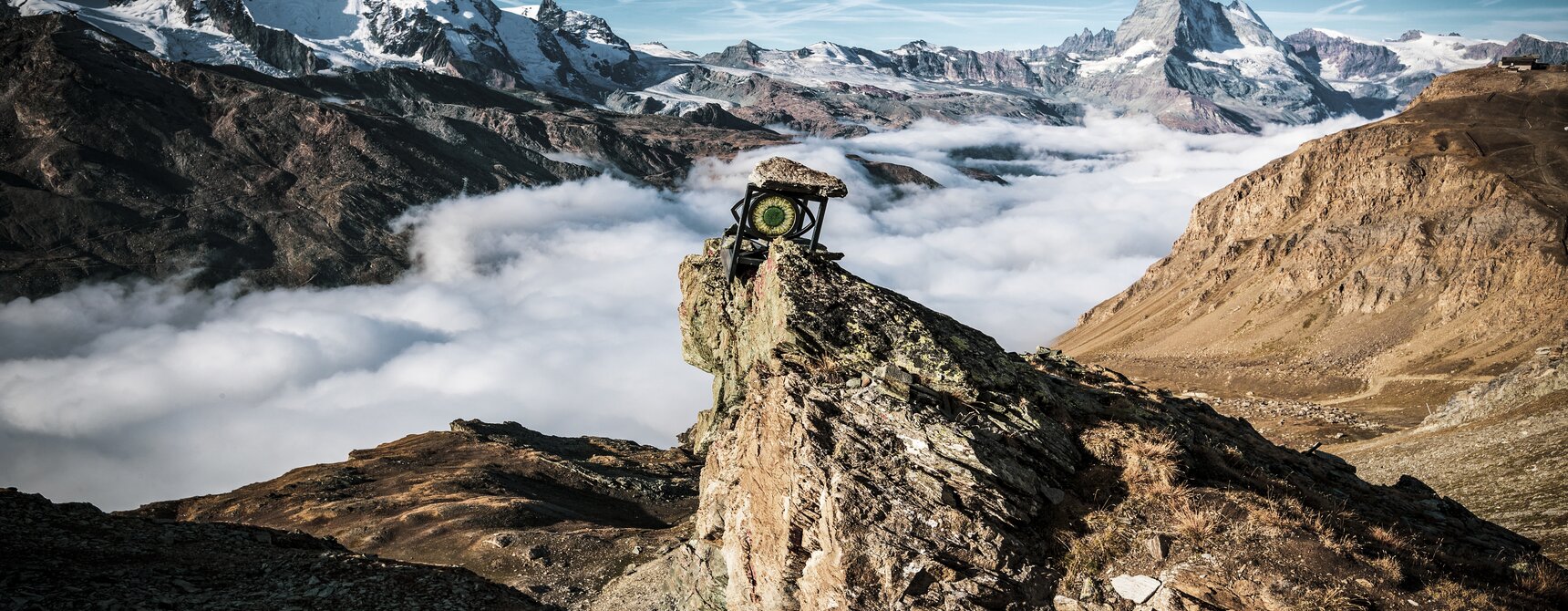 Magnifique paysage de montagne sur la voie de la liberté